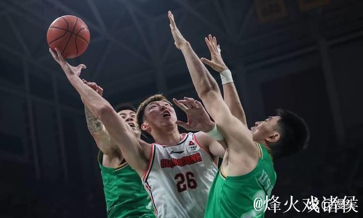 CBA后卫新秀大放异彩:20分、6篮板、5助攻,有望加入广东宏远 CBA后卫新秀大放异彩:20分、6篮板、5助攻,有望加入广东宏远