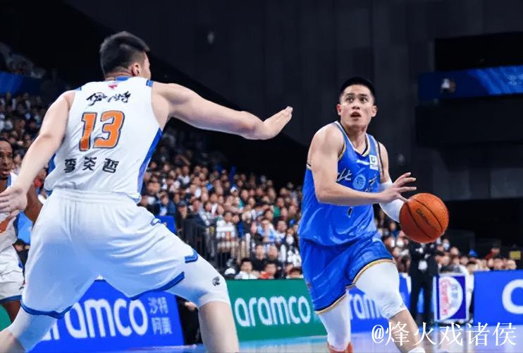 陈盈骏爆发+三分火力全开 北汽男篮轻取新疆豪取两连胜 陈盈骏爆发+三分火力全开 北汽男篮轻取新疆豪取两连胜